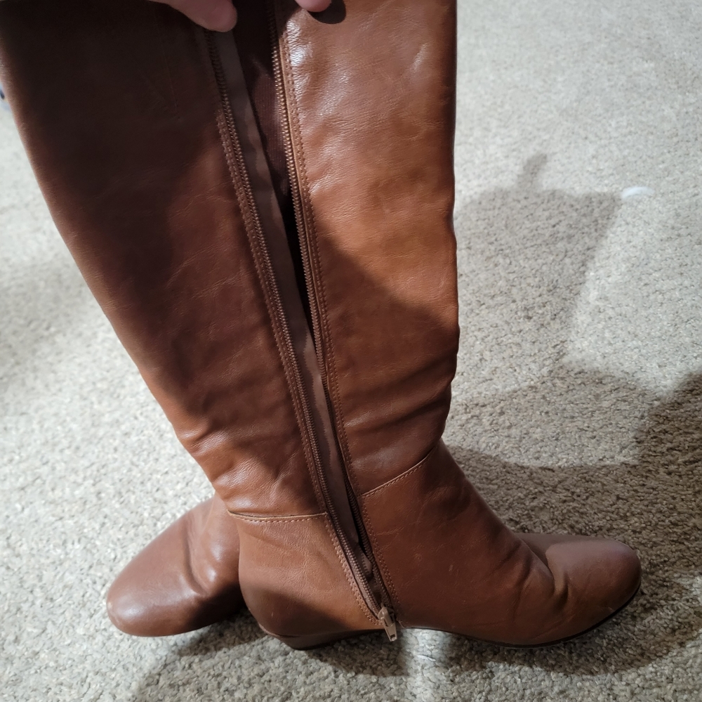 Brown boots